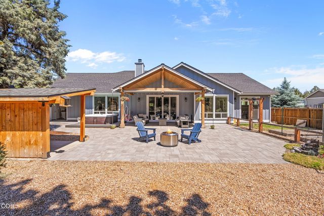 63337 Stonewood Drive, Bend, OR 97701