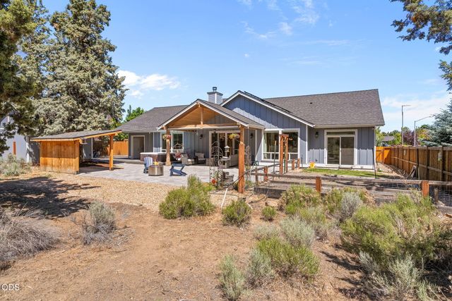 63337 Stonewood Drive, Bend, OR 97701