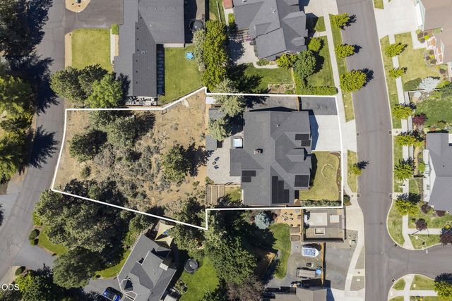 63337 Stonewood Drive, Bend, OR 97701