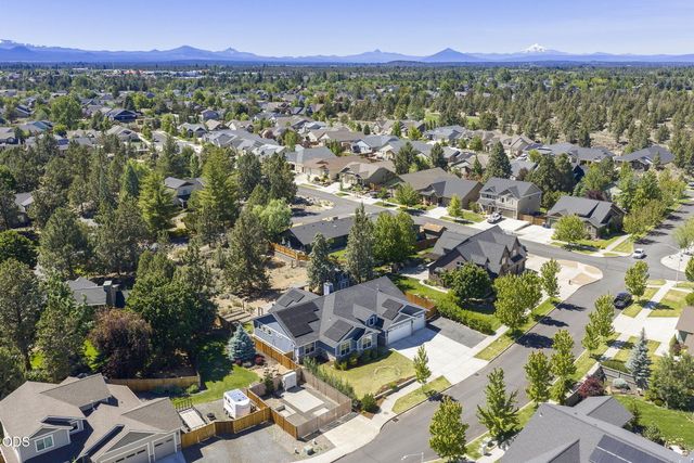 63337 Stonewood Drive, Bend, OR 97701