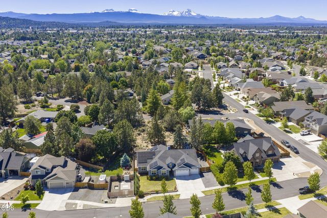 63337 Stonewood Drive, Bend, OR 97701