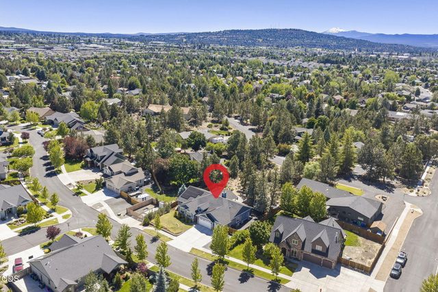63337 Stonewood Drive, Bend, OR 97701