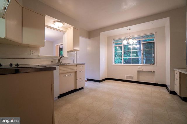 7716 CAYUGA AVE, Bethesda, MD 20817