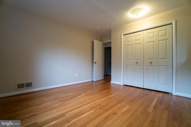 7716 CAYUGA AVE, Bethesda, MD 20817