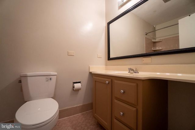7716 CAYUGA AVE, Bethesda, MD 20817