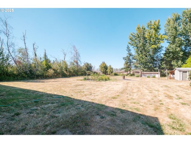2225 MOLALLA Rd, Woodburn, OR 97071