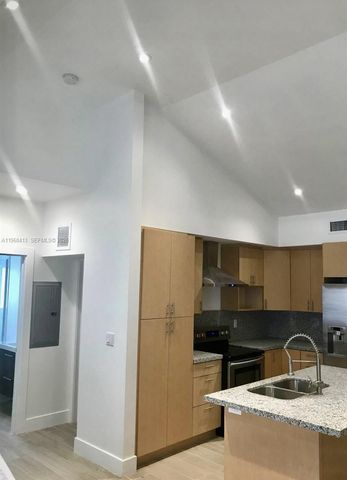 500 NW 43rd Ct 502, Miami, FL 33126