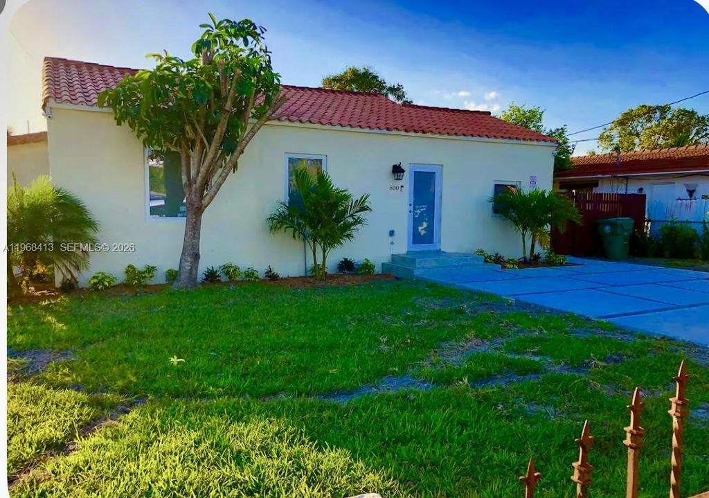 500 NW 43rd Ct 502, Miami, FL 33126