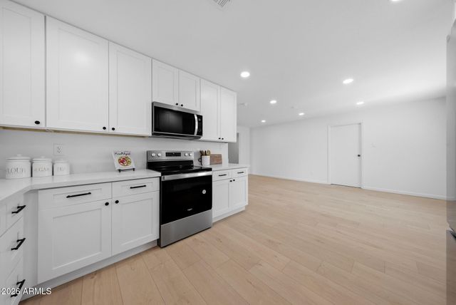 12838 N 33RD Street, Phoenix, AZ 85032