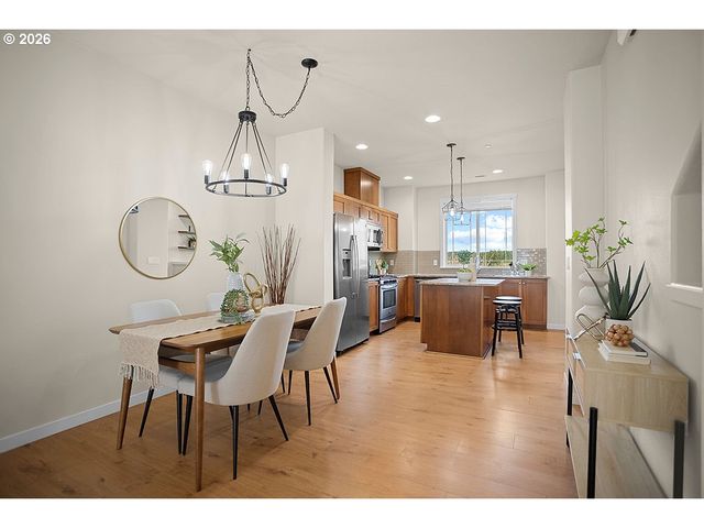 11122 Sw BERLIN Ave, Wilsonville, OR 97070