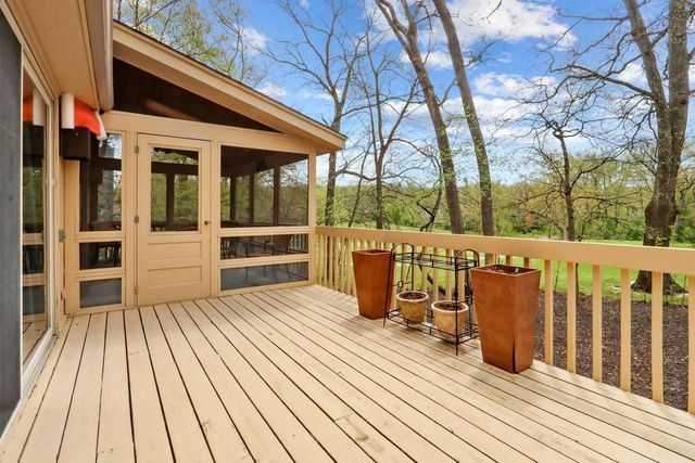 152 Saint Andrews TRAIL, Fontana, WI 53125