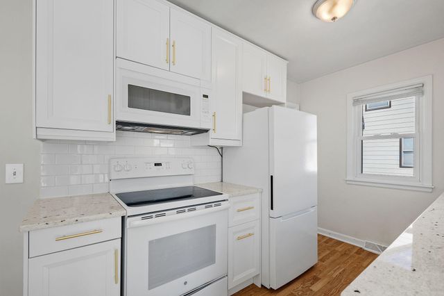 4350 Jersey Avenue N, Crystal, MN 55428