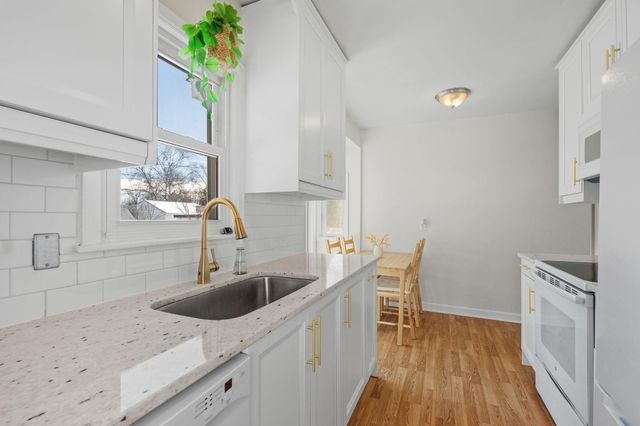 4350 Jersey Avenue N, Crystal, MN 55428