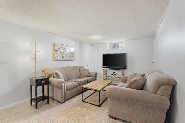 4350 Jersey Avenue N, Crystal, MN 55428