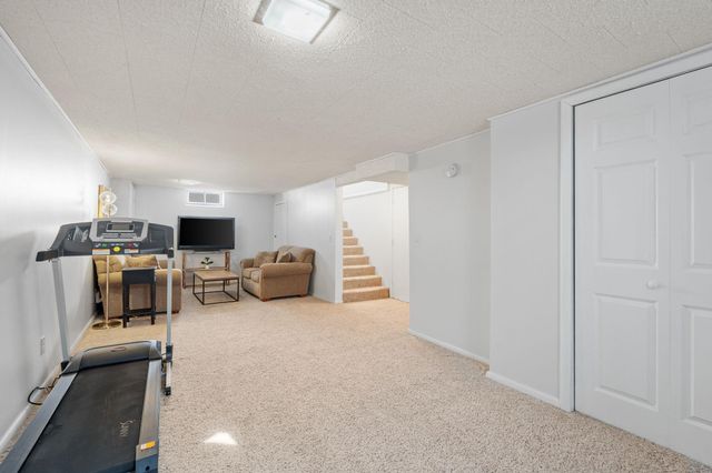 4350 Jersey Avenue N, Crystal, MN 55428