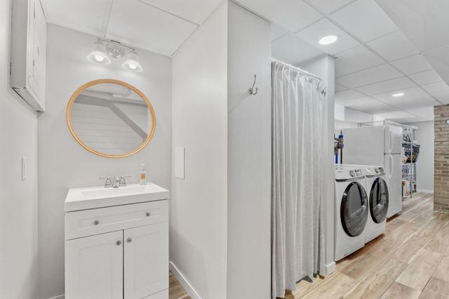 4350 Jersey Avenue N, Crystal, MN 55428