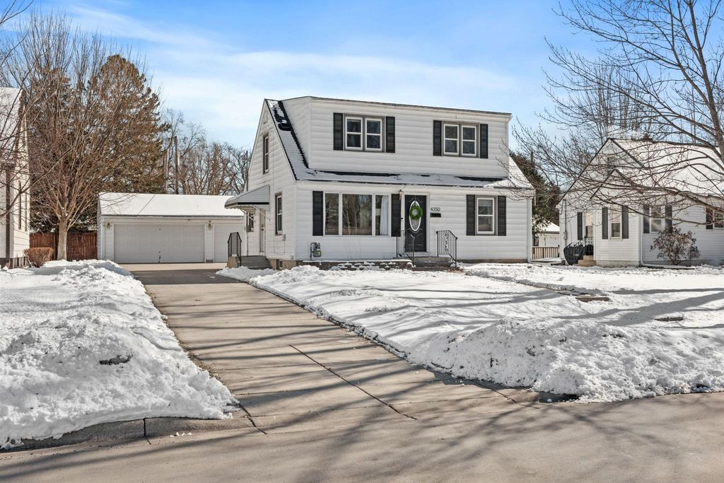 4350 Jersey Avenue N, Crystal, MN 55428