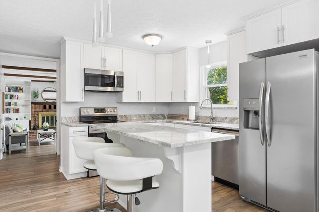 2204 Ladue Drive, Powell, OH 43065