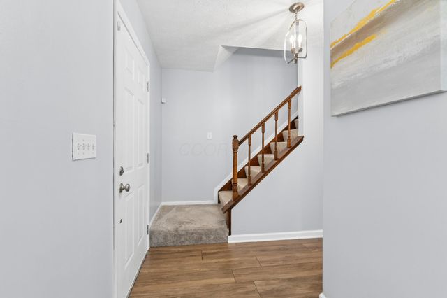 2204 Ladue Drive, Powell, OH 43065