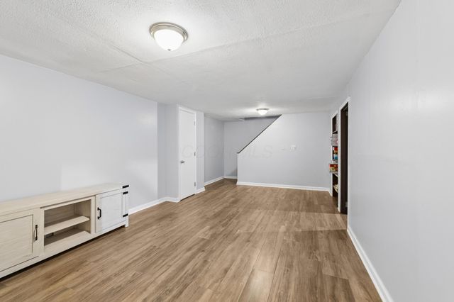 2204 Ladue Drive, Powell, OH 43065