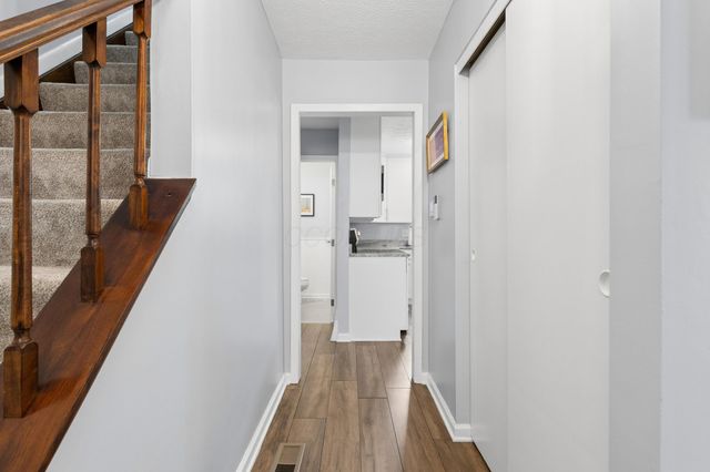 2204 Ladue Drive, Powell, OH 43065