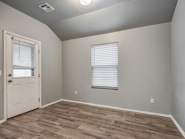 1708 Lanesboro Drive, The Village, OK 73120