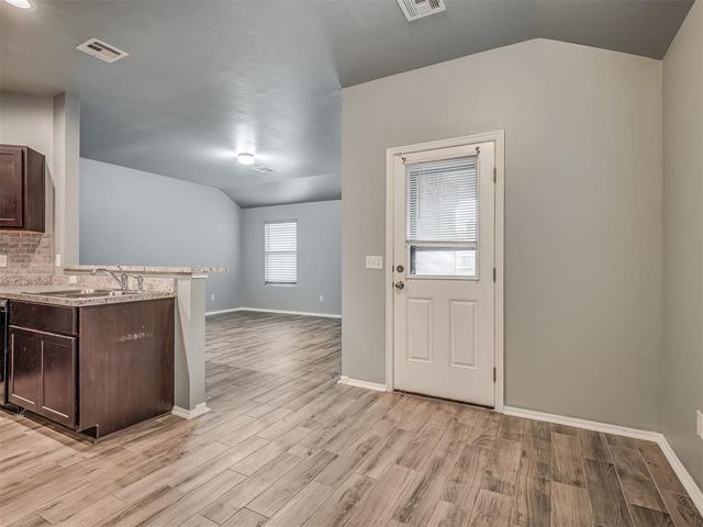 1708 Lanesboro Drive, The Village, OK 73120