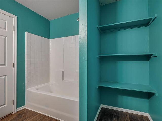 1708 Lanesboro Drive, The Village, OK 73120