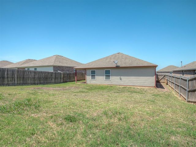 1708 Lanesboro Drive, The Village, OK 73120