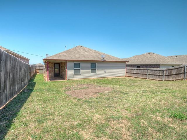 1708 Lanesboro Drive, The Village, OK 73120