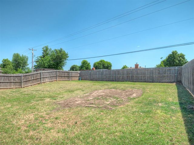 1708 Lanesboro Drive, The Village, OK 73120
