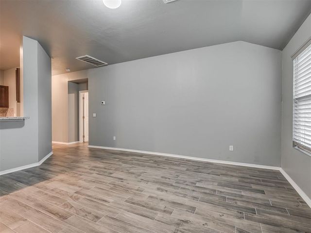 1708 Lanesboro Drive, The Village, OK 73120