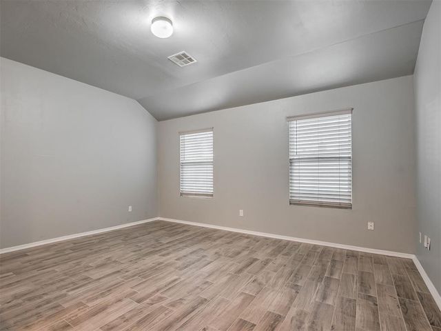 1708 Lanesboro Drive, The Village, OK 73120