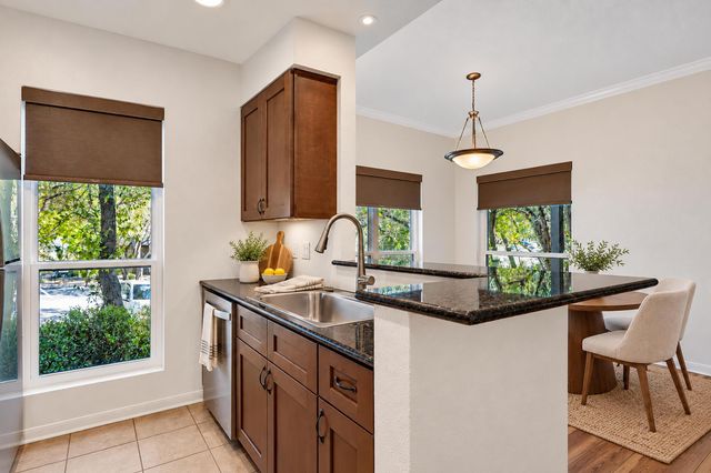 6000 Shepherd Mountain CV 1601, Austin, TX 78730