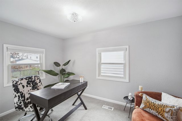 521 14th Street, West Des Moines, IA 50265