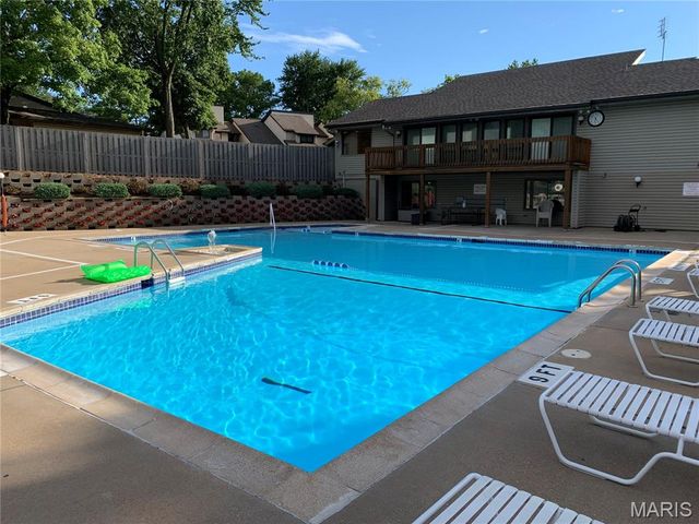 1801 Misty Moss Drive, St Louis, MO 63146