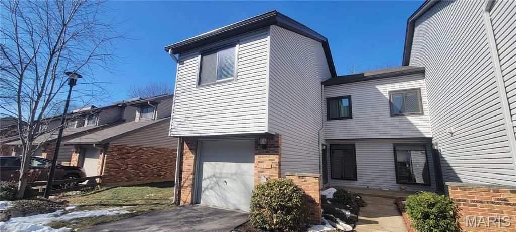 1801 Misty Moss Drive, St Louis, MO 63146