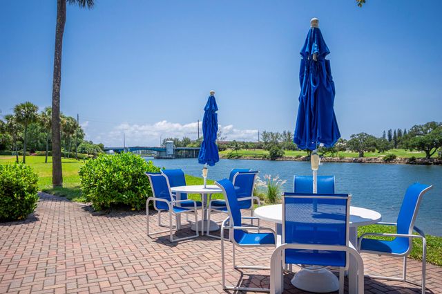 336 Golfview Road 518, North Palm Beach, FL 33408