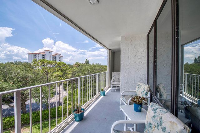 336 Golfview Road 518, North Palm Beach, FL 33408