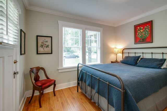 2615 W Linden Ave, Nashville, TN 37212