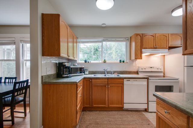 2615 W Linden Ave, Nashville, TN 37212