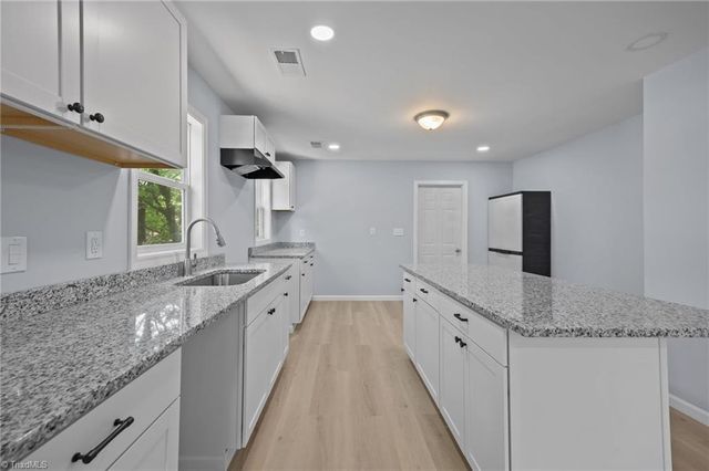 728 W Banner Avenue, Winston-salem, NC 27127