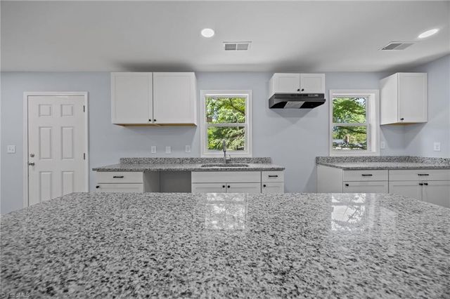 728 W Banner Avenue, Winston-salem, NC 27127