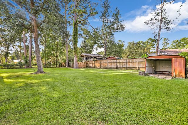 212 Normal Park Drive, Huntsville, TX 77320