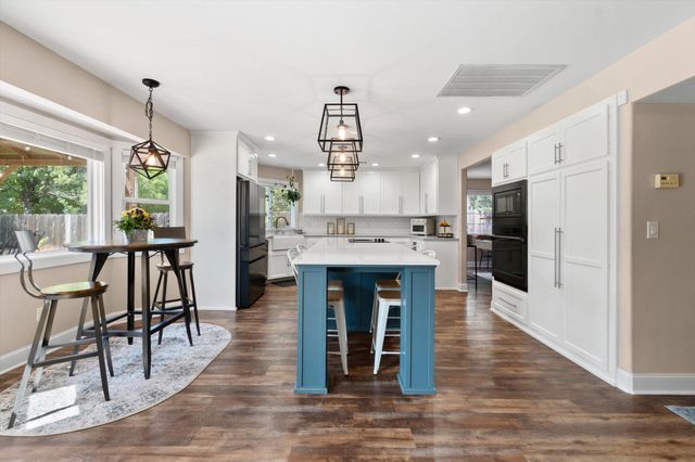 4676 Dandelion Drive, Redding, CA 96002