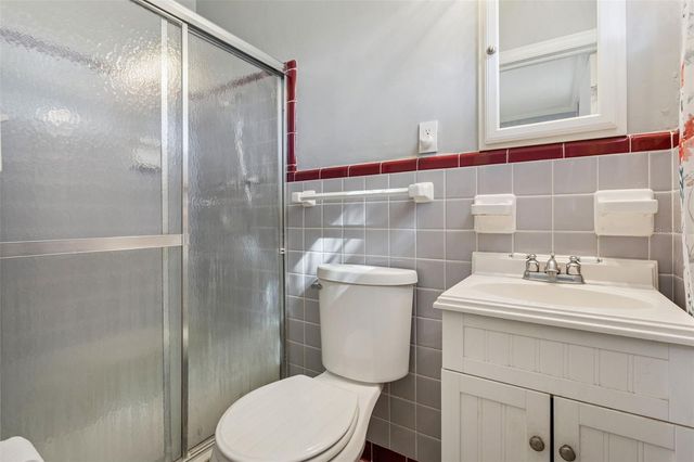 500 E GOTTSCHE AVENUE, Eustis, FL 32726