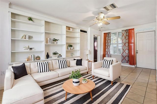 500 E GOTTSCHE AVENUE, Eustis, FL 32726