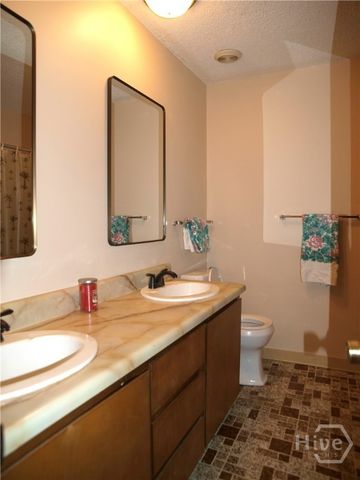 139 North Drive, Savannah, GA 31406