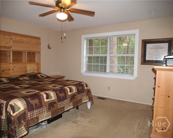 139 North Drive, Savannah, GA 31406