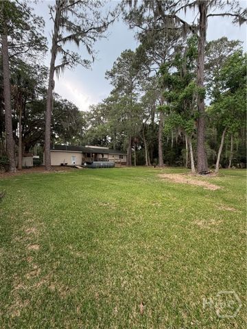 139 North Drive, Savannah, GA 31406